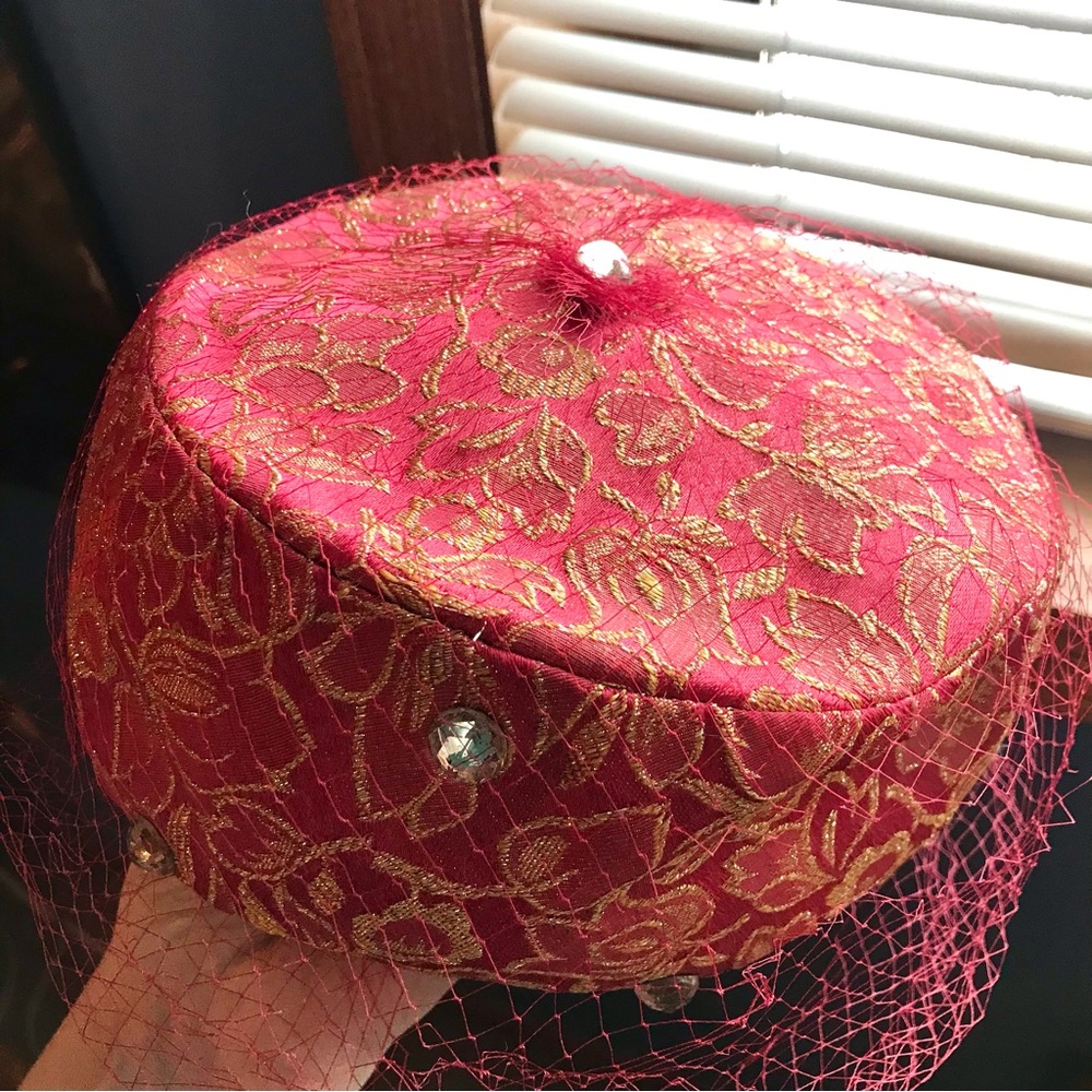 Vintage 1950s Hot Pink Gold Sparkle Floral Brocade Pillbox Veil Hat Rhinestones